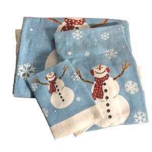 Collections Etc 3 pice snowman towel set. New